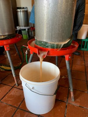 Should You Get A Hydropress For Cider?