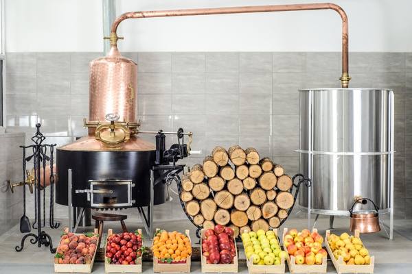 An Introduction to Distilling (moonshine) for Home Brewers!